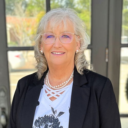 Sandra  Elliott