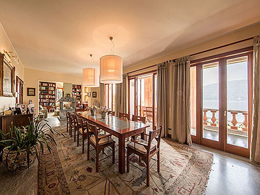  Vilamoura / Algarve
- Engel & Völkers is marketing the villa of the Italian designer family Alessi on Lake Maggiore for 7 million euros. (Image source: Engel & Völkers Laveno)