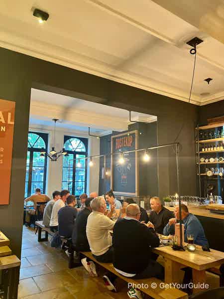 Walking Tour, Praline, Canal Cruise, and Burger Meal - photo 4