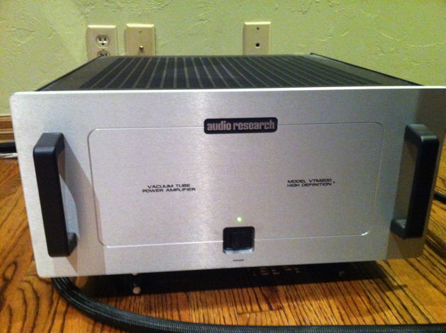 Audio Research VTM200  Mono Block Amplifiers