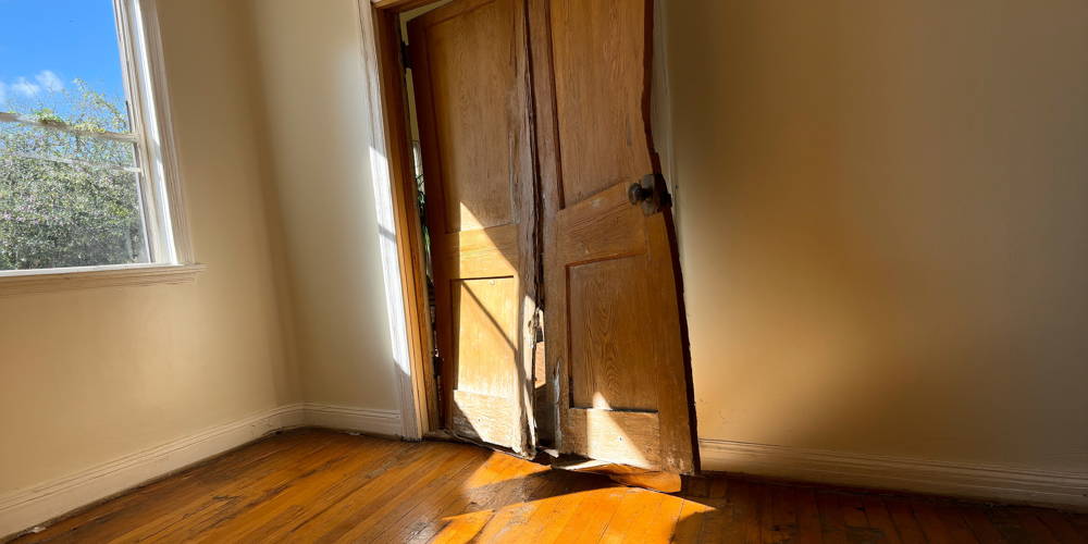 How Does San Antonio's Heat and Humidity Affect Interior Doors?