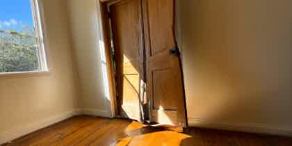 How Does San Antonio's Heat and Humidity Affect Interior Doors?