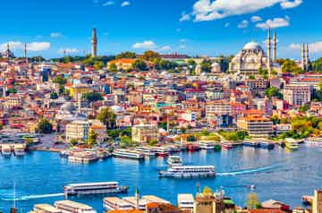 Admire the Bosphorus and the views of Istanbul 