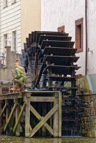 Pass the Grand Priory Mill