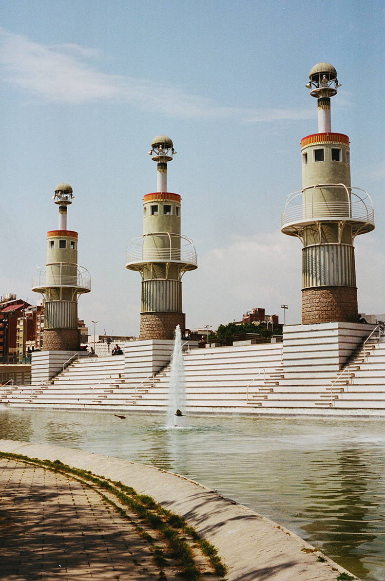 Parc de L'Espanya Industrial, Barcelona | Photographed by Hannah Davis for Wolf & Moon