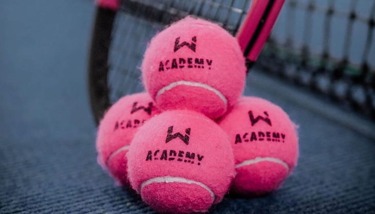 tennis academy wiesbaden tennisschläger bälle