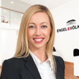 Yuliia Kamyshna ist Team-Assistenz bei Engel & Völkers in Berlin.
