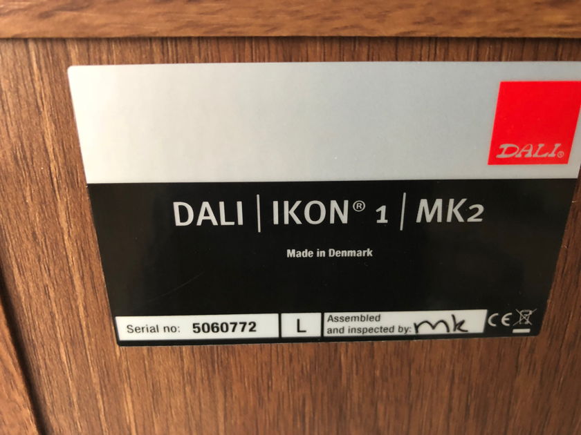 DALI Ikon 1 - $100 PRICE DROP!!  Amazing little speakers in as new condition PRICE IS FIRM