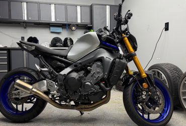 2023 YAMAHA MT-09 SP motorcycle for rent near Conroe, TX