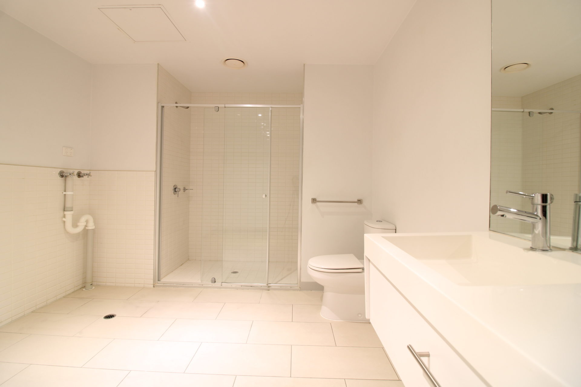 Delightful 1-Bedroom inc. Study on Melbourne’s Northbank! - Image 4