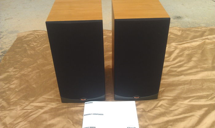 Klipsch RB-25 Speakers