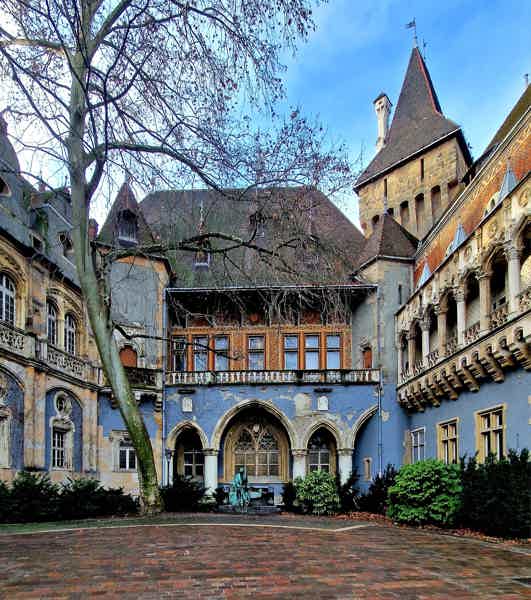 Budapest Through the Ages: From Royal Dynasties to Modern Metropolis - photo 5