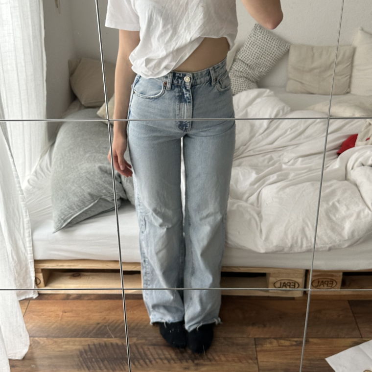 Jeans size 34