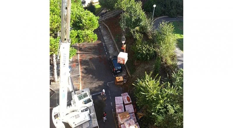 Rénovation de 2 000 m² de couverture en tuiles de Marseille — photo 13 sur 26 — CEG TOITURE