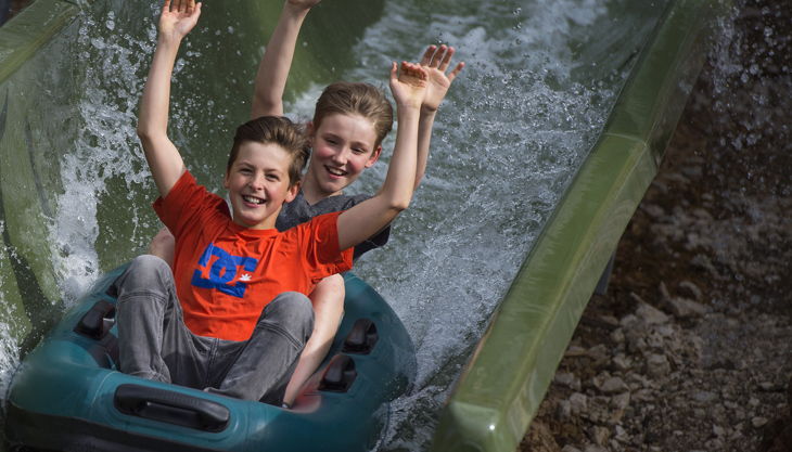 bootsrutschen jungs keyvisual