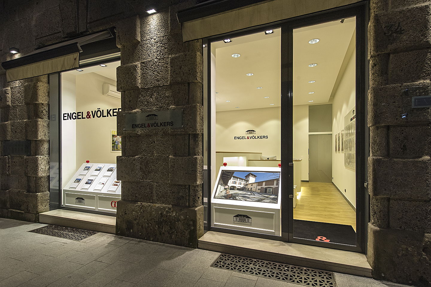  Bergamo
- Shop 1.jpg