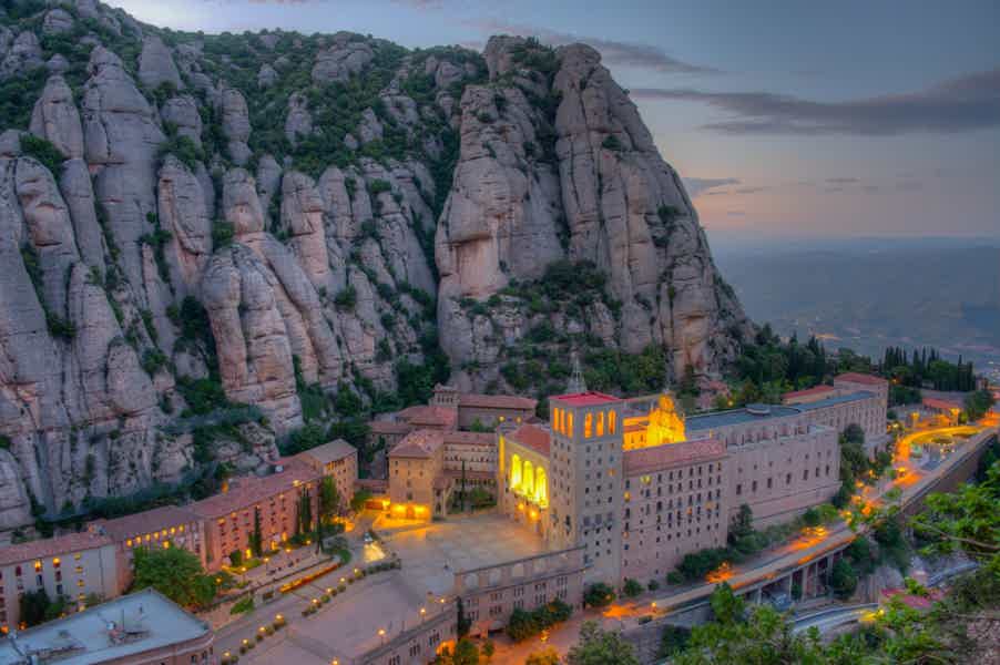 Montserrat Guided Tour with Round-Trip Bus Transfer from Barcelona - photo 5