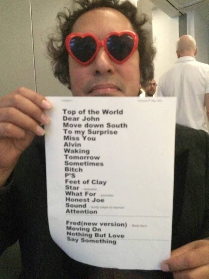 Love Glasses Revolution