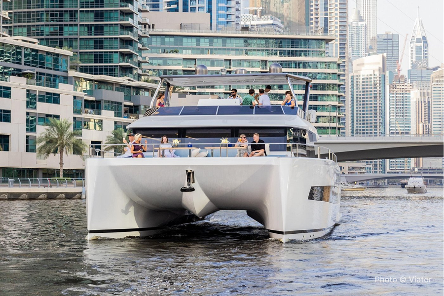 Dubai Luxury Yacht Tour with Live BBQ & Drinks - photo 2