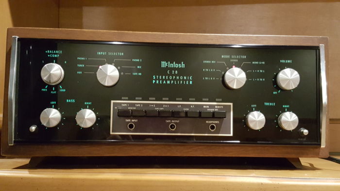 McIntosh C 28 Stereophonic preamplifier