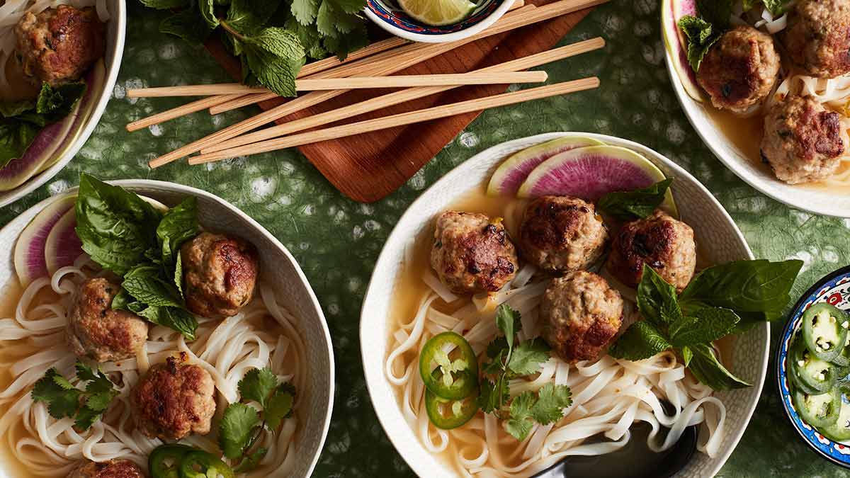 Pork & Ginger Meatball Pho Recipe by KitchenAid | Minimax