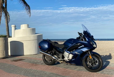 2018 YAMAHA FJR1300ES motorcycle for rent near Fort Lauderdale, FL