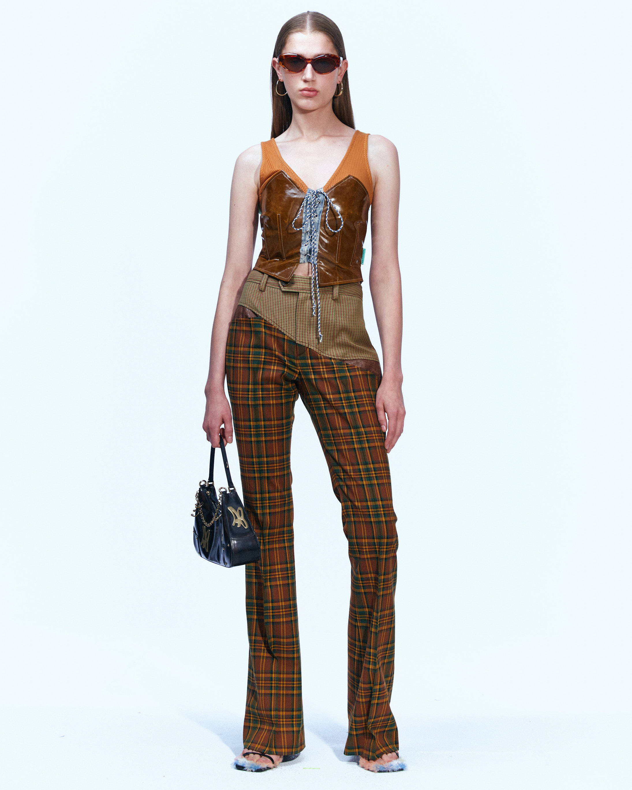 RESORT 23 – Andersson Bell