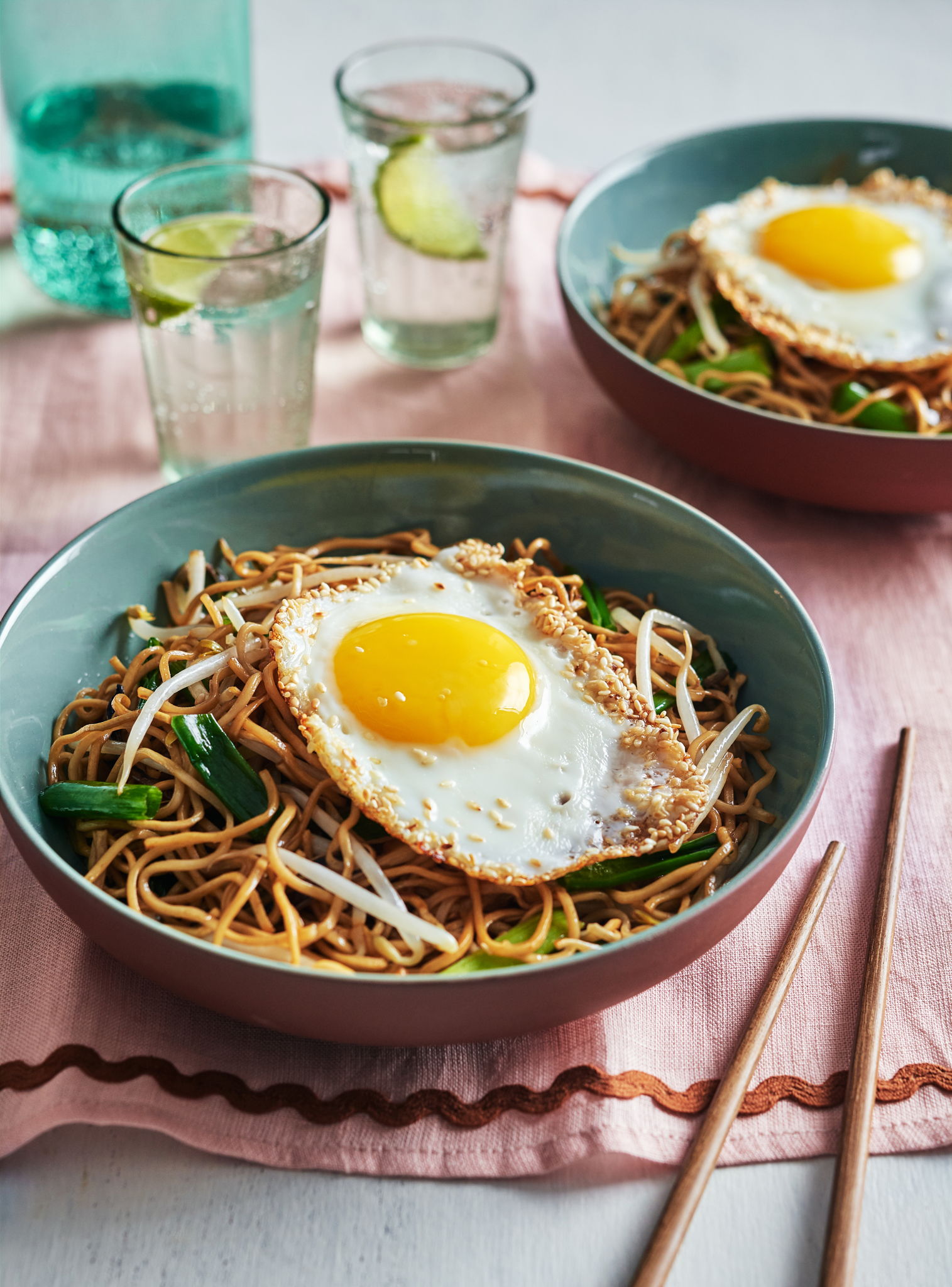 Cantonese Noodles with Sesame Fried Eggs | RICARDO