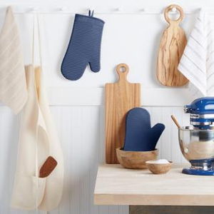 KitchenAid Ribbed Soft Silicone Oven Mitt Set, Blue Willow