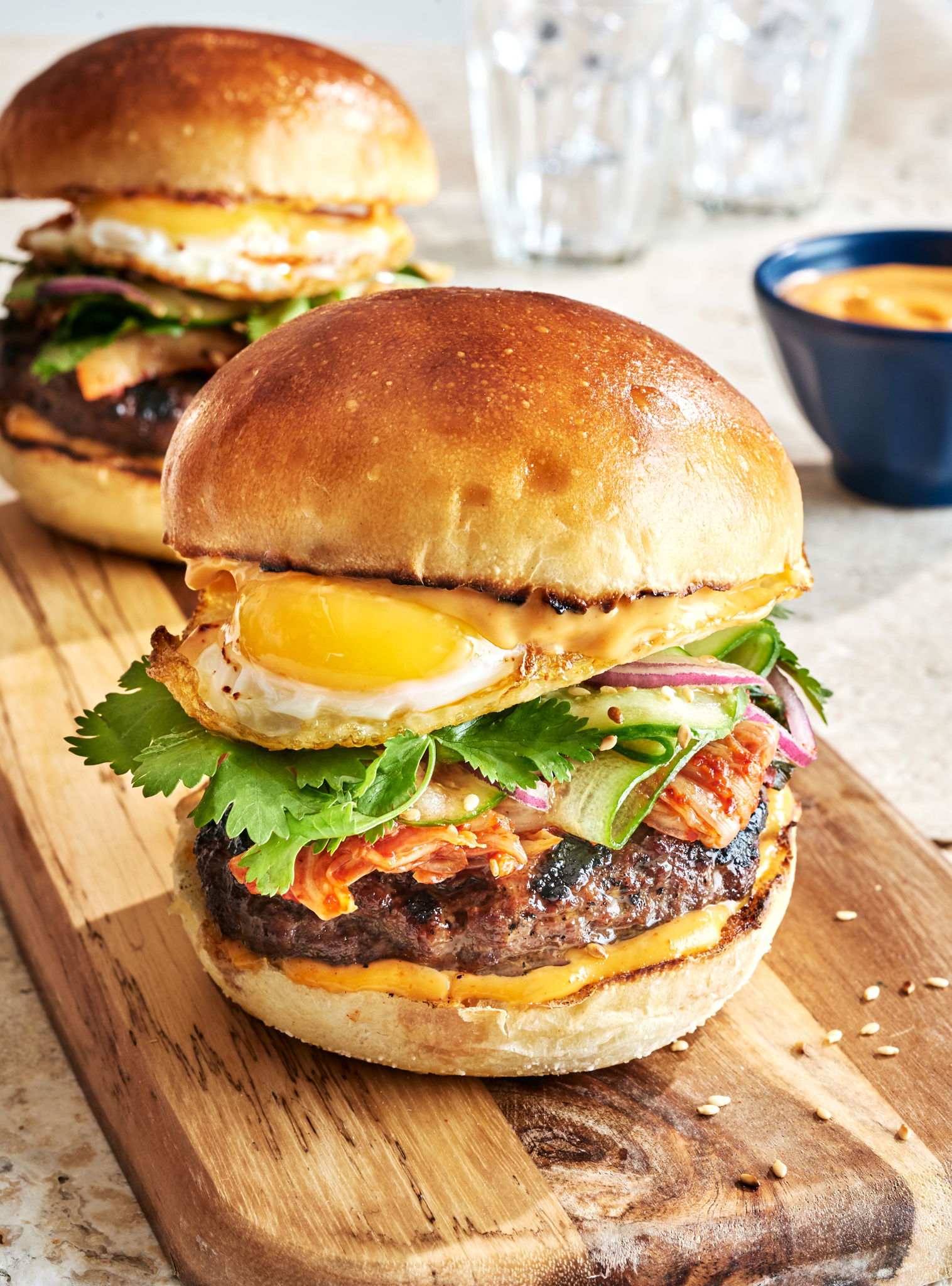 Spicy Korean-Style Burgers with Kimchi, Quick Pickled Vegetables and Fried Eggs | RICARDO