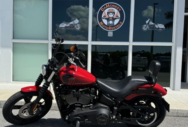 2023 HARLEY-DAVIDSON STREET BOB 114 motorcycle for rent near Golf, FL