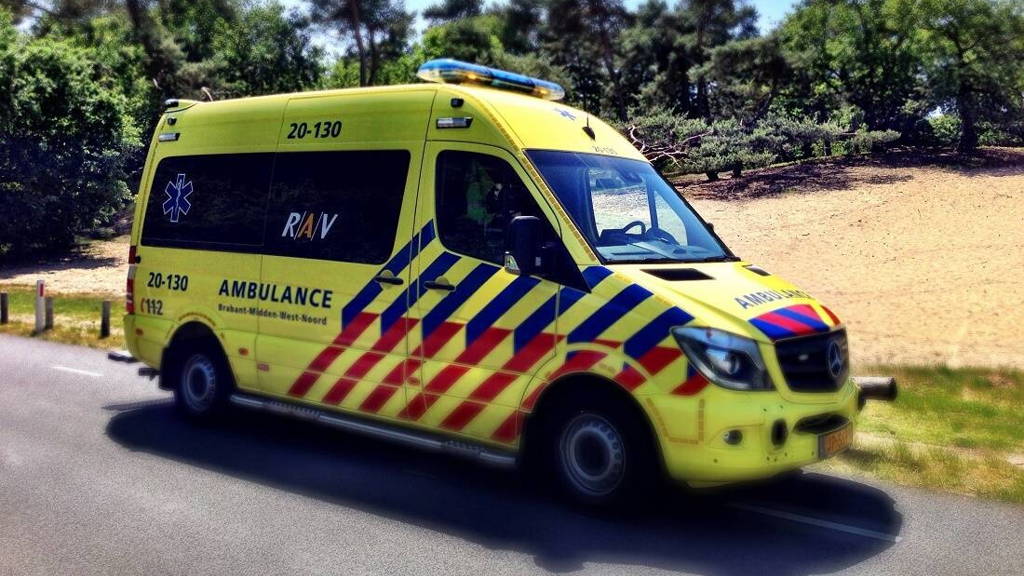 Ambulance-klein-RAV
