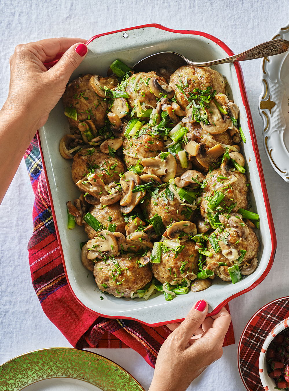 Stuffing Meatballs | RICARDO