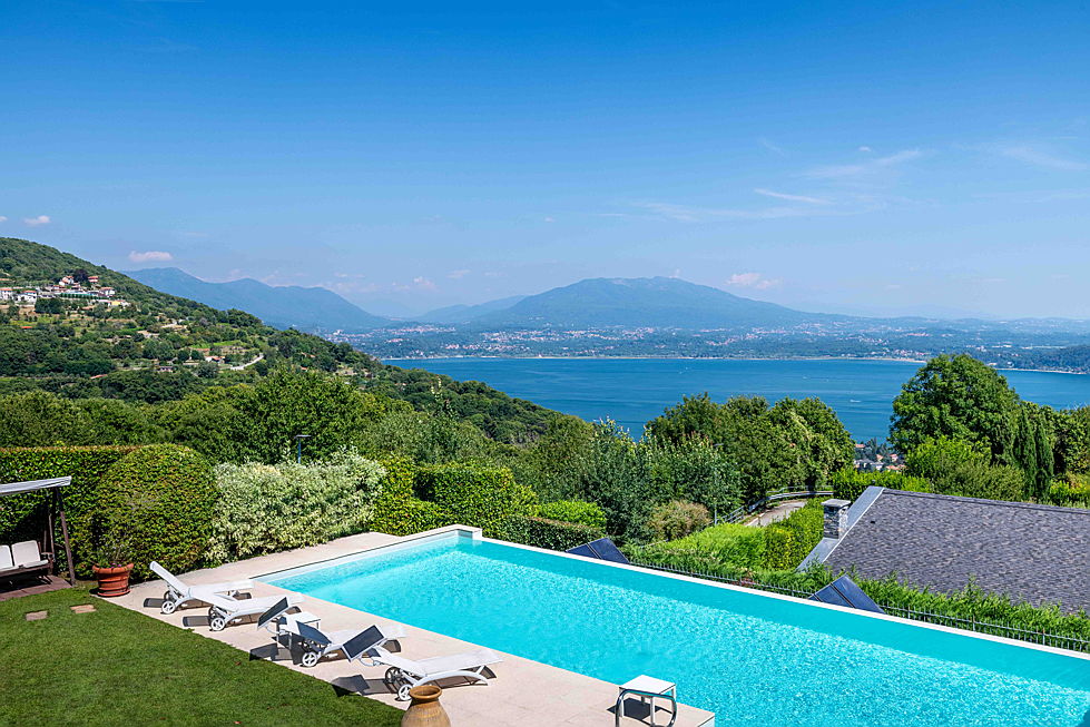  Laveno M.
- Villa vista Lago Maggiore.jpg