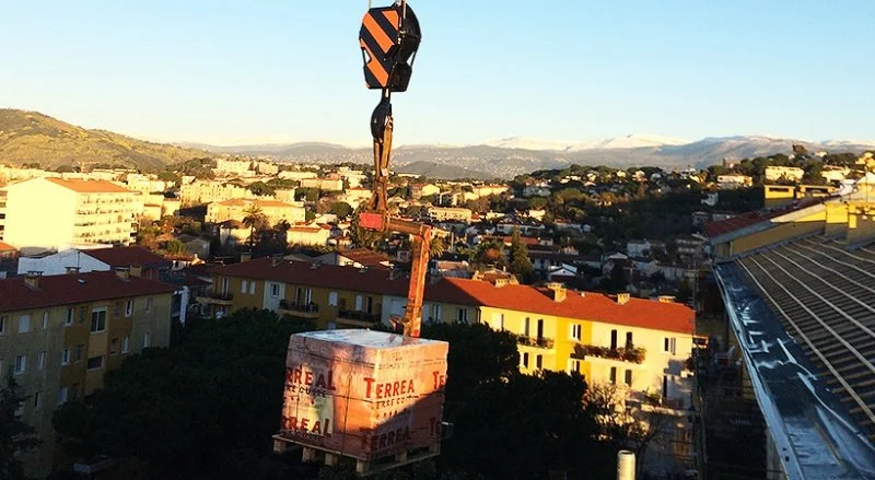 Rénovation de 2 000 m² de couverture en tuiles de Marseille — photo 12 sur 26 — CEG TOITURE