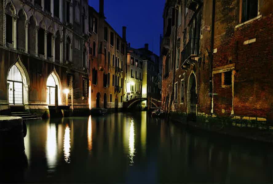 Rialto to San Marco: Ghosts of Venice After Dark - photo 5