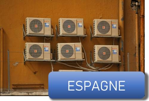 des climatiseurs sur un immeuble en Espagne