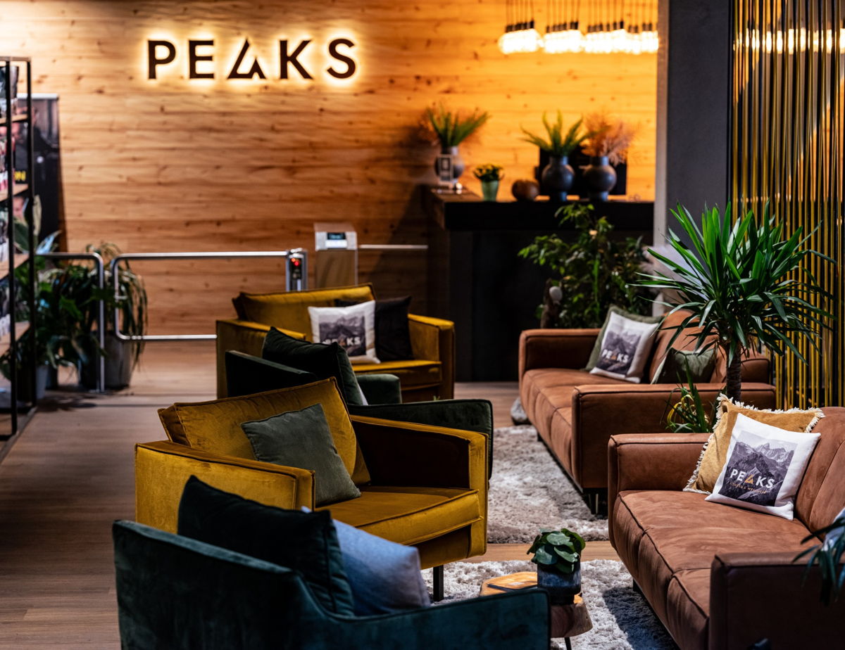 Gemütliche Lounge Ecke im Fitnessstudio in Isny im Allgäu zum Entspannen