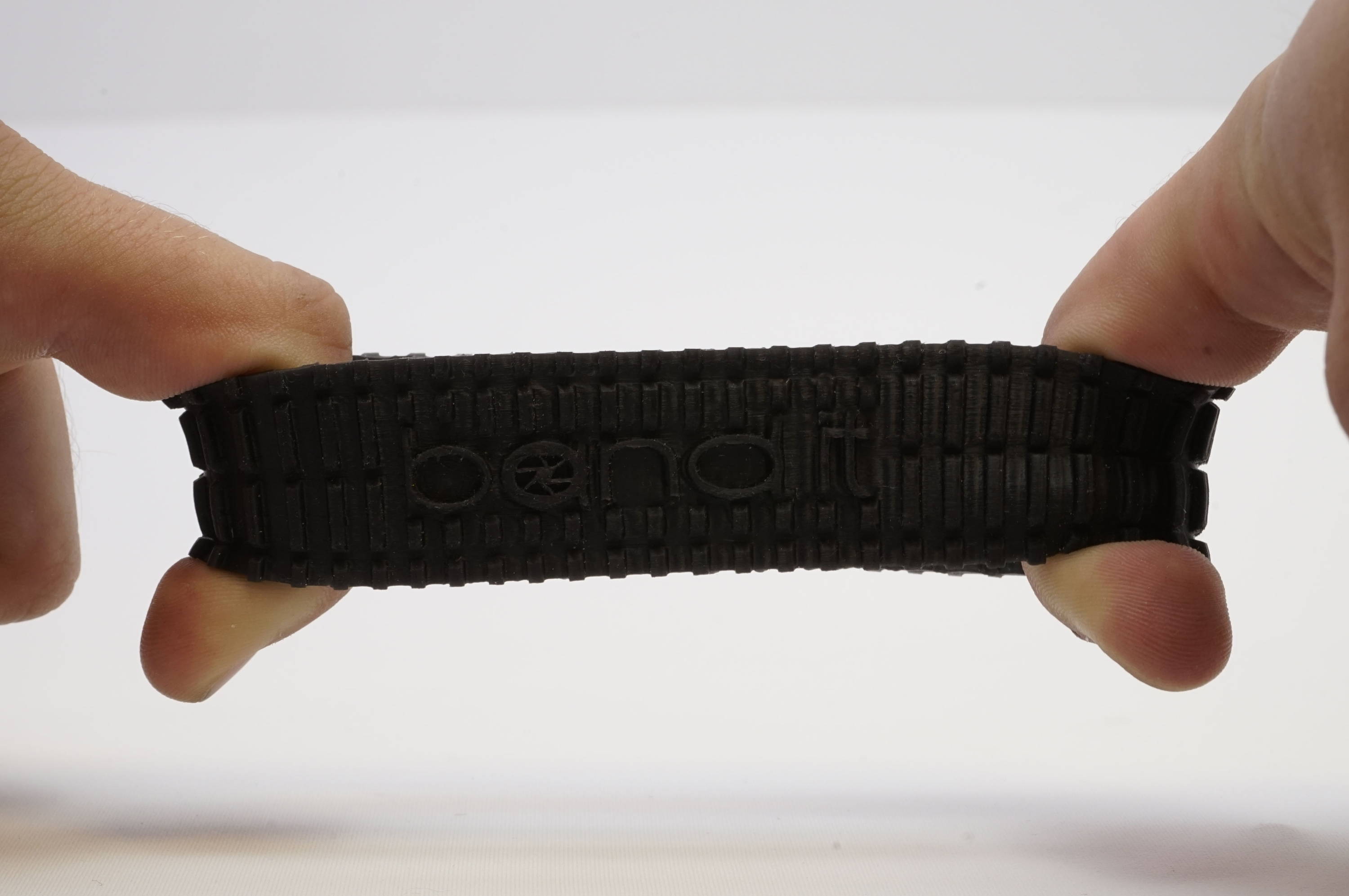 the stretchability on this product lets it fit any lens