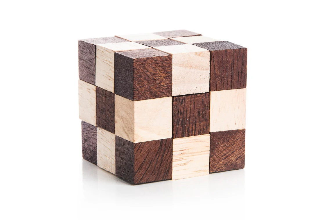 Wooden brain teaser puzzle gift box - 9 individual mechanical puzzle set in own box - Image 5