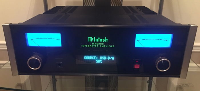 McIntosh Ma-5200 Integrated Amplifier / DAC
