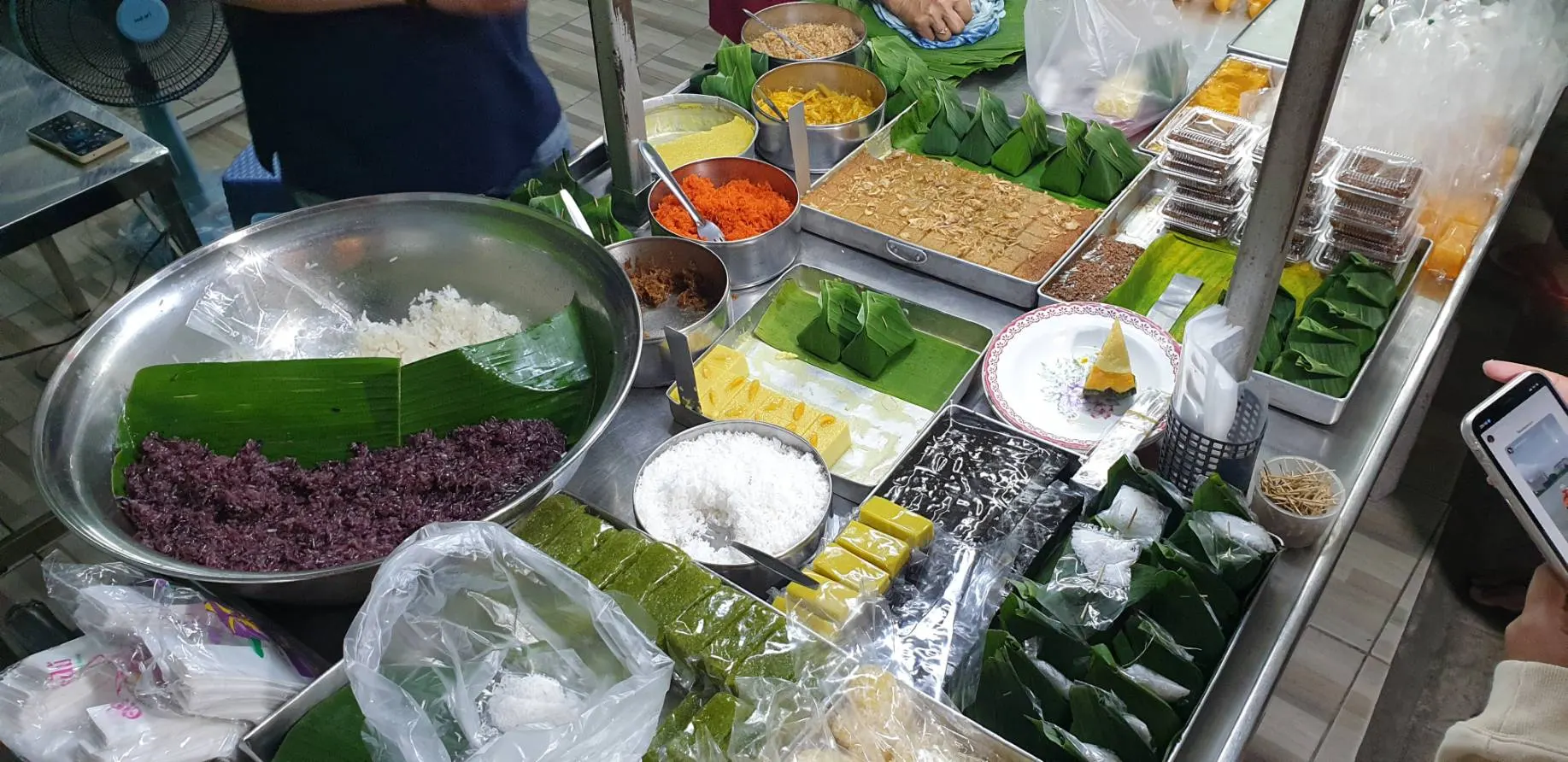 Phuket Dinner Explorer: Dinner Tour (Level : Starving)