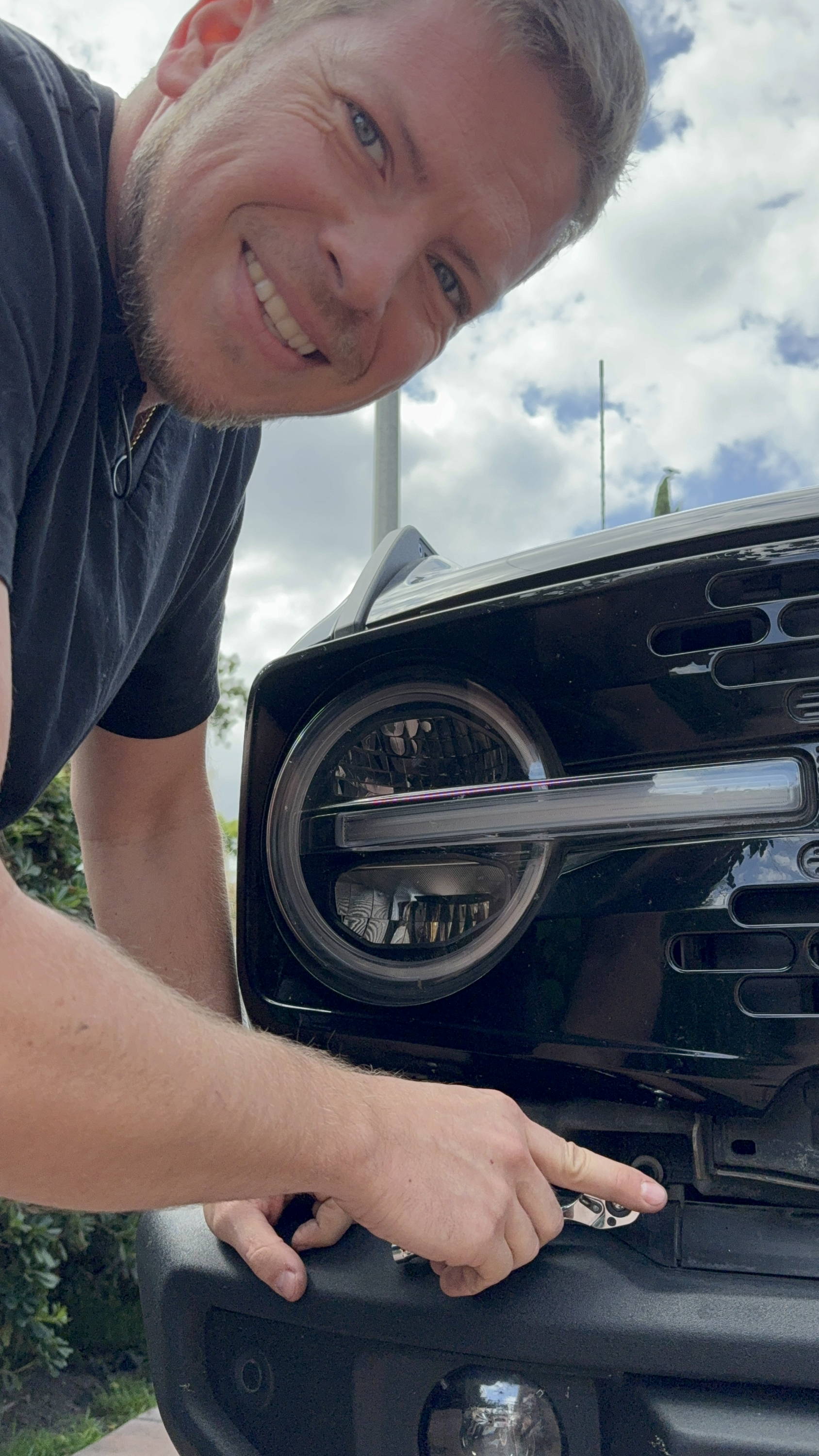 mike install light bar on ford bronco standard bumper