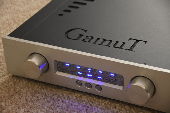 GamuT Audio D3i Preamplifier with factory packing.
