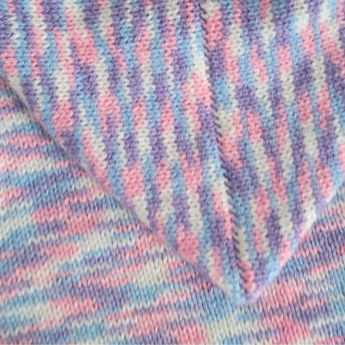 Child’s sleeveless hoodie in 8 ply knitting pattern
