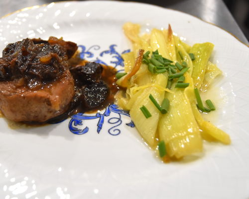 Food experiences Turin: Piedmontese cooking class and dinner in the center of Turin