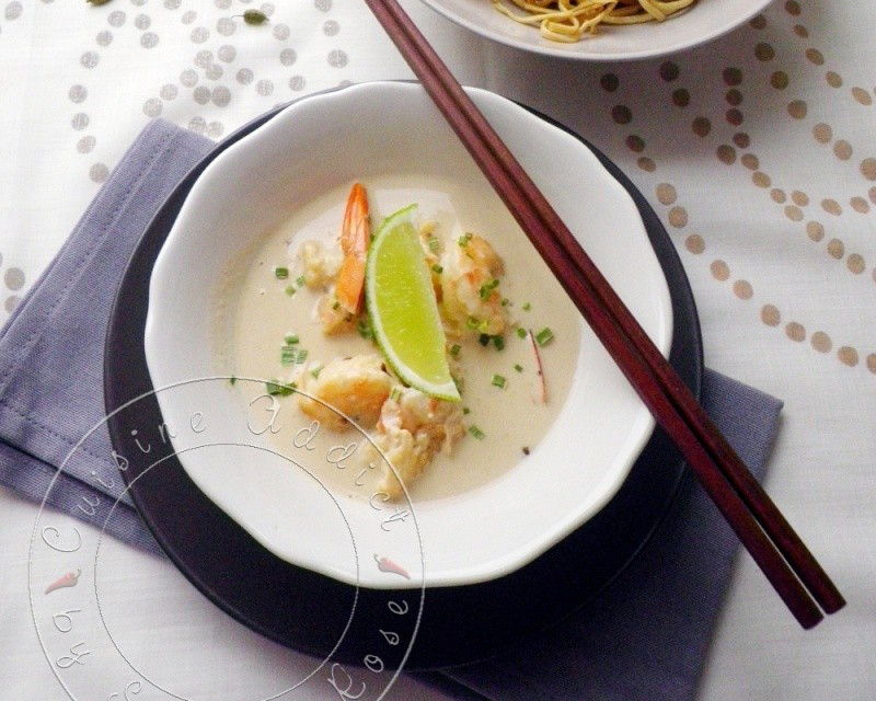 Wok de crevettes au Lait de Coco & Green curry - Recette asiatique