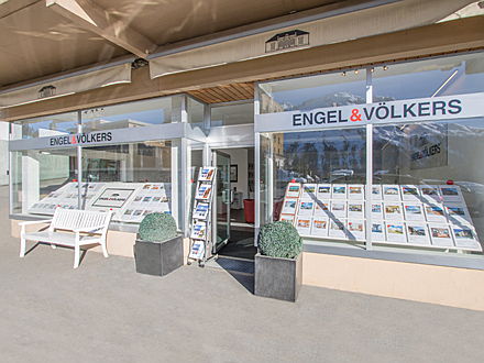  St. Moritz
- Engel & Völkers Shop in St. Moritz