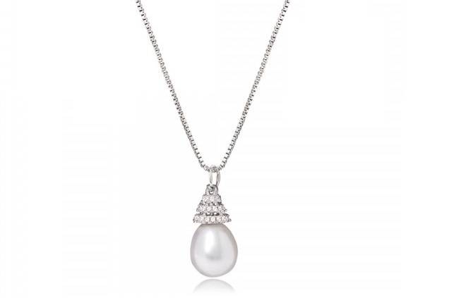 Shop cultured pearl ladies necklaces online - Pobjoy Diamonds in Surrey UK