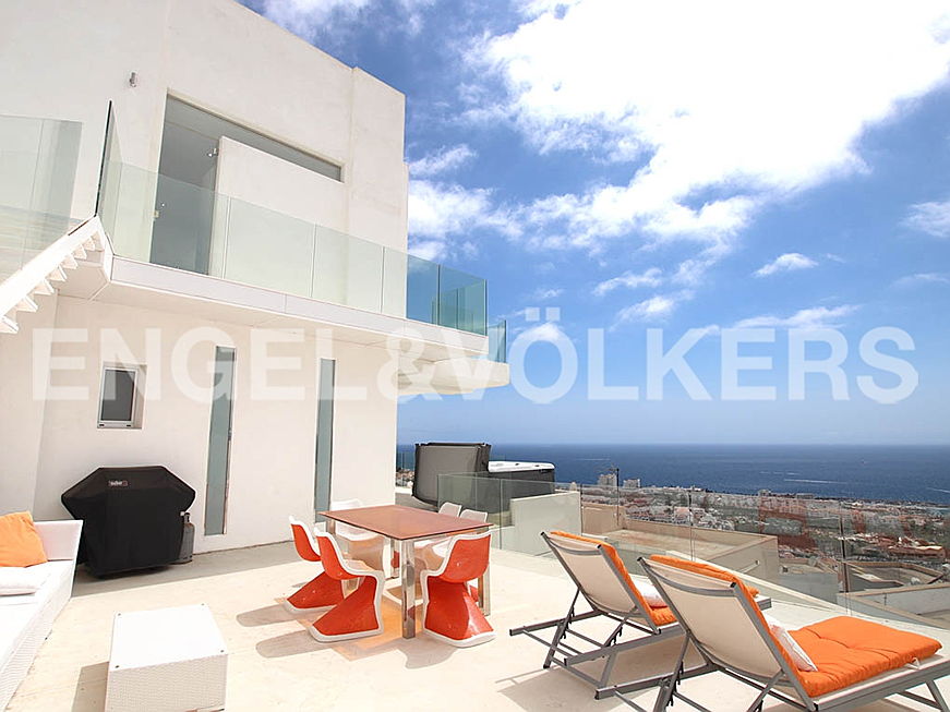  Costa Adeje
- Property for sale in Tenerife: Villa for sale in Costa Adeje, Tenerife South